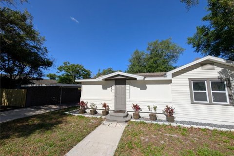 Casa en venta en Waverly, Florida, 3 dormitorios, 116.87 m2 № 2157533 - foto 2