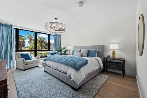 Condominio en venta en Longboat Key, Florida, 3 dormitorios, 220.64 m2 № 1910085 - foto 27