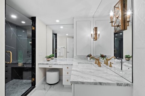 Condominio en venta en Longboat Key, Florida, 3 dormitorios, 220.64 m2 № 1910085 - foto 25