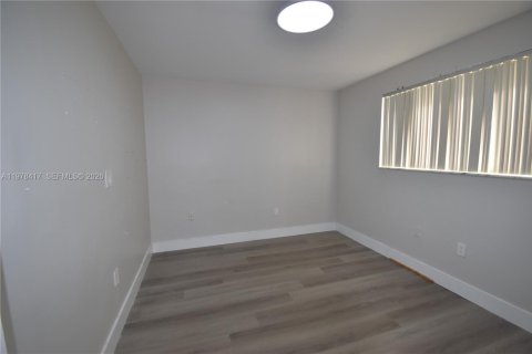 Copropriété à vendre à Plantation, Floride: 2 chambres, 88.44 m2 № 2042095 - photo 10