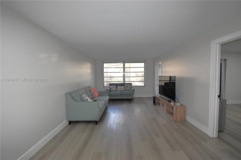 Copropriété à vendre à Plantation, Floride: 2 chambres, 88.44 m2 № 2042095 - photo 7