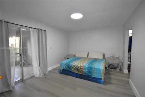 Copropriété à vendre à Plantation, Floride: 2 chambres, 88.44 m2 № 2042095 - photo 11