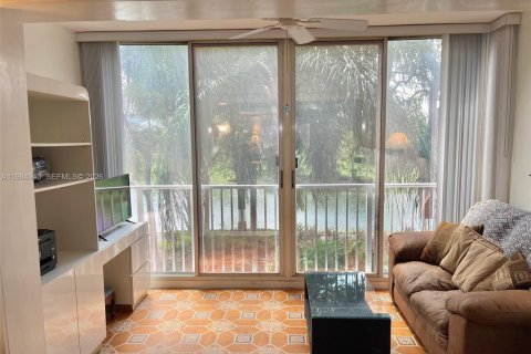 Купить кондоминиум в Холливуд, Флорида 1 спальня, 78.41м2, № 2046791 - фото 11