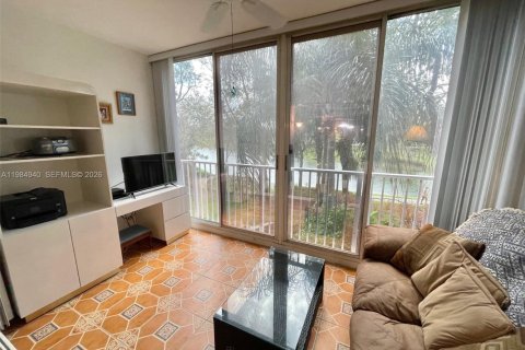 Купить кондоминиум в Холливуд, Флорида 1 спальня, 78.41м2, № 2046791 - фото 10