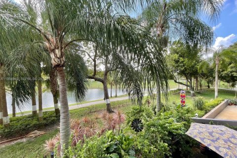 Купить кондоминиум в Холливуд, Флорида 1 спальня, 78.41м2, № 2046791 - фото 24