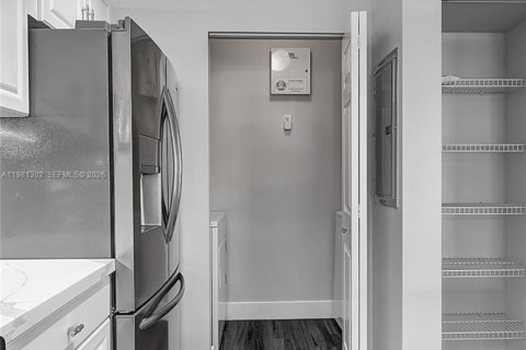 Снять в аренду кондоминиум в Мирамар, Флорида 1 спальня, 72м2, № 2043496 - фото 12