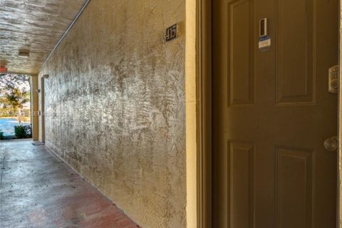 Снять в аренду кондоминиум в Мирамар, Флорида 1 спальня, 72м2, № 2043496 - фото 15