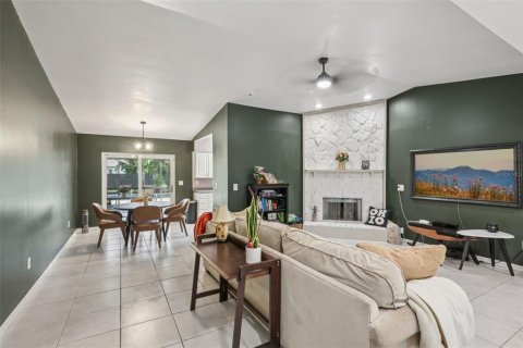 Villa ou maison à vendre à Brandon, Floride: 3 chambres, 128.76 m2 № 1854444 - photo 4