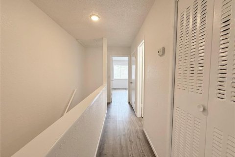 Condo in Orlando, Florida, 2 bedrooms  № 1910321 - photo 21