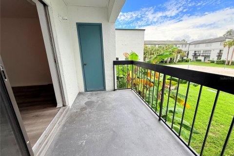Condo in Orlando, Florida, 2 bedrooms  № 1910321 - photo 27
