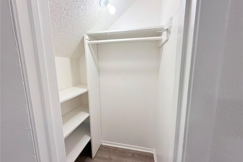 Condo in Orlando, Florida, 2 bedrooms  № 1910321 - photo 24