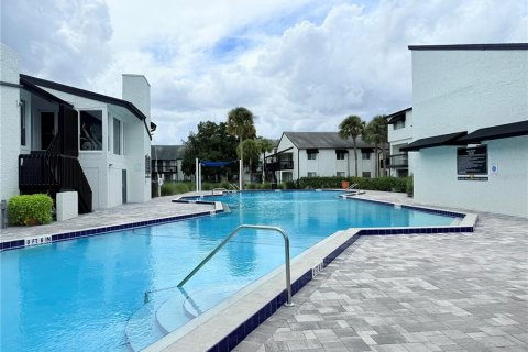 Condo in Orlando, Florida, 2 bedrooms  № 1910321 - photo 29
