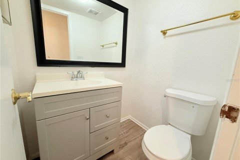 Condo in Orlando, Florida, 2 bedrooms  № 1910321 - photo 14