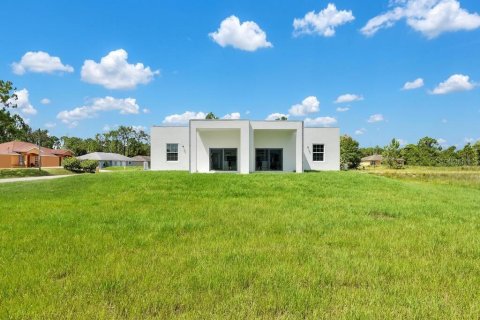 Immobilier commercial à vendre à Lehigh Acres, Floride: 222.13 m2 № 2364705 - photo 29
