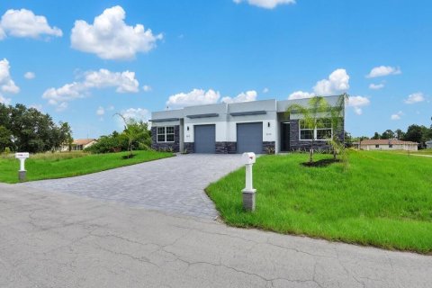 Immobilier commercial à vendre à Lehigh Acres, Floride: 222.13 m2 № 2364705 - photo 30