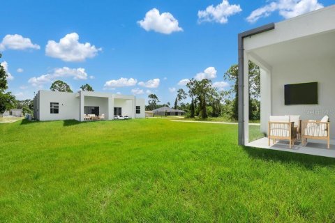 Immobilier commercial à vendre à Lehigh Acres, Floride: 222.13 m2 № 2364705 - photo 6