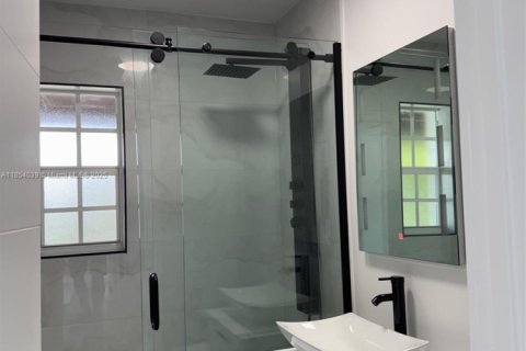 Casa en venta en Hollywood, Florida, 3 dormitorios № 1872342 - foto 10