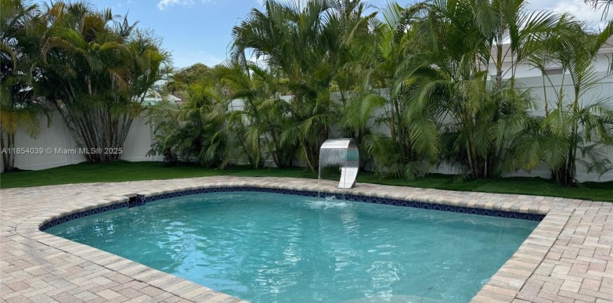 Casa en Hollywood, Florida 3 dormitorios № 1872342