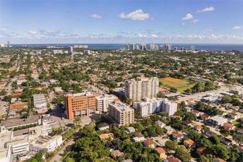 Condominio en venta en Miami, Florida, 2 dormitorios, 113.25 m2 № 1955080 - foto 23