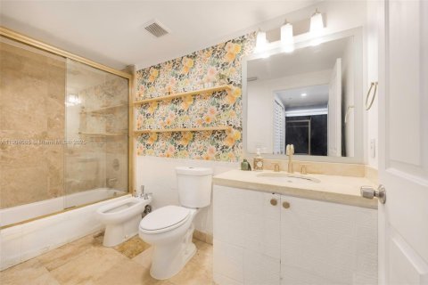Condominio en venta en Miami, Florida, 2 dormitorios, 113.25 m2 № 1955080 - foto 14