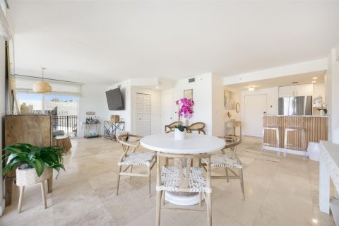 Condominio en venta en Miami, Florida, 2 dormitorios, 113.25 m2 № 1955080 - foto 7