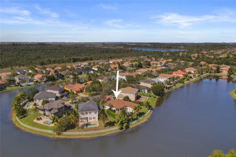 Купить виллу или дом в Мирамар, Флорида 5 спален, 239.32м2, № 2006623 - фото 3