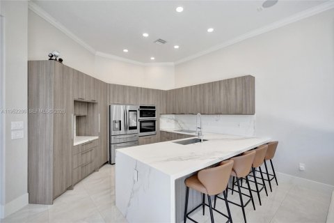 Купить виллу или дом в Мирамар, Флорида 5 спален, 239.32м2, № 2006623 - фото 20