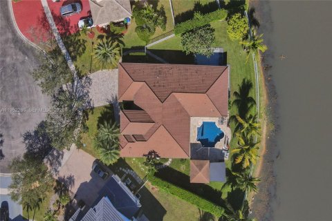 Купить виллу или дом в Мирамар, Флорида 5 спален, 239.32м2, № 2006623 - фото 4