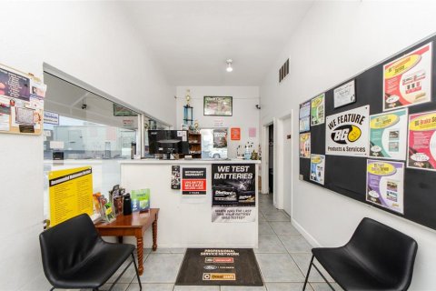 Propiedad comercial en venta en Clearwater, Florida, 380.9 m2 № 1908847 - foto 9