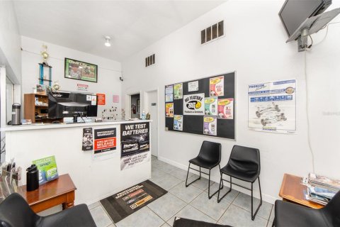 Propiedad comercial en venta en Clearwater, Florida, 380.9 m2 № 1908847 - foto 8