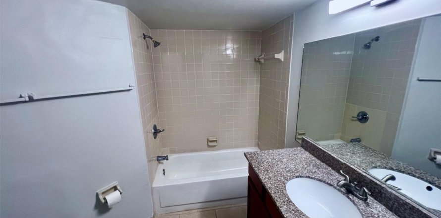 Condo in Oakland Park, Florida, 2 bedrooms  № 1043200