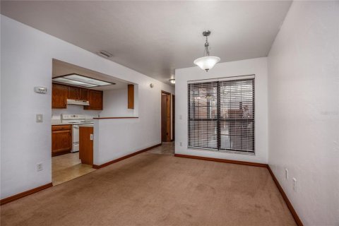 Condo in Gainesville, Florida, 2 bedrooms  № 1532710 - photo 7