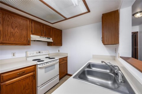 Condo in Gainesville, Florida, 2 bedrooms  № 1532710 - photo 11