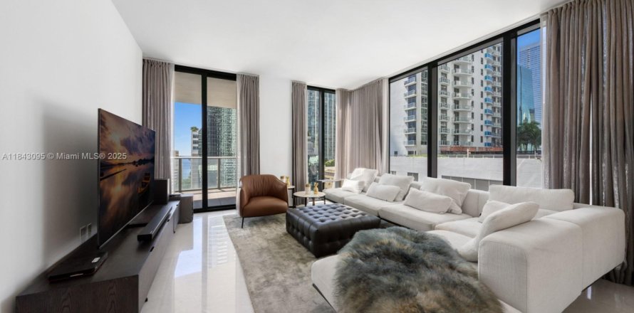 Condominio en Miami, Florida, 3 dormitorios  № 1842731