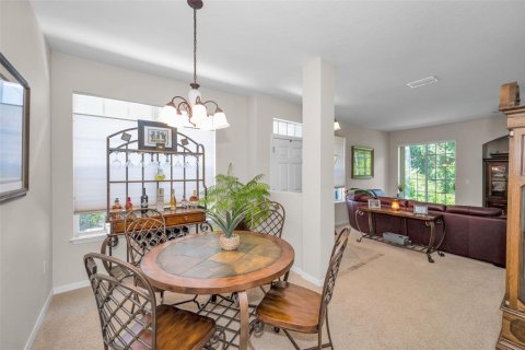 Touwnhouse à vendre à New Port Richey, Floride: 3 chambres, 156.63 m2 № 2203669 - photo 11