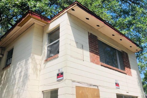 Casa en alquiler en Wildwood, Florida, 2 dormitorios, 62.43 m2 № 1842053 - foto 1