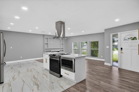 Casa en venta en Clearwater, Florida, 4 dormitorios, 184.88 m2 № 2150237 - foto 13
