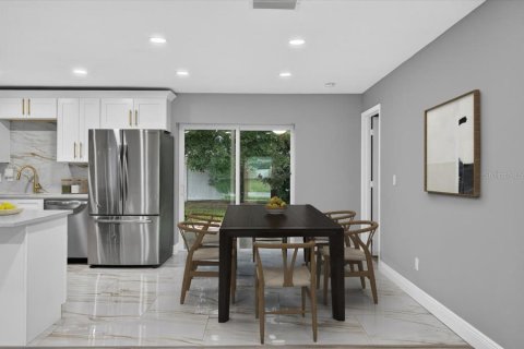 Casa en venta en Clearwater, Florida, 4 dormitorios, 184.88 m2 № 2150237 - foto 15