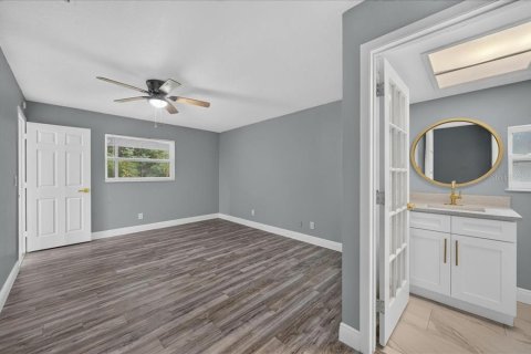 Casa en venta en Clearwater, Florida, 4 dormitorios, 184.88 m2 № 2150237 - foto 25