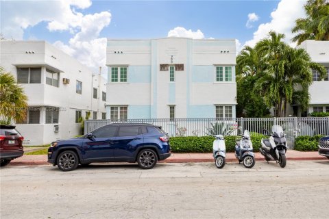 Copropriété à vendre à Miami Beach, Floride: 2 chambres, 104.61 m2 № 1809365 - photo 4