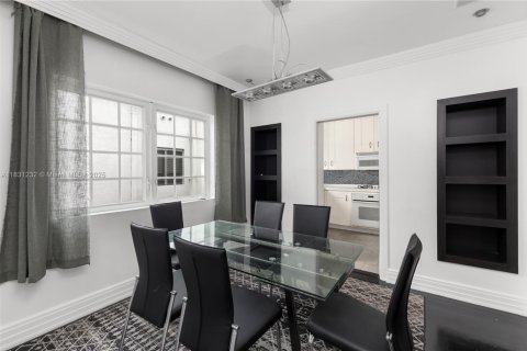 Copropriété à vendre à Miami Beach, Floride: 2 chambres, 104.61 m2 № 1809365 - photo 7