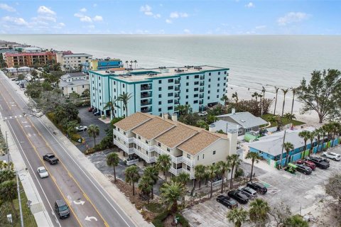Copropriété à vendre à Indian Rocks Beach, Floride: 2 chambres, 103.31 m2 № 1536294 - photo 2