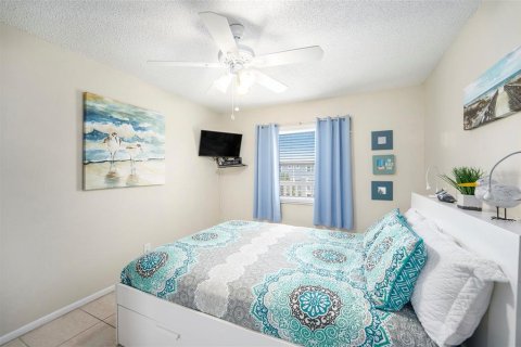 Copropriété à vendre à Indian Rocks Beach, Floride: 2 chambres, 103.31 m2 № 1536294 - photo 9