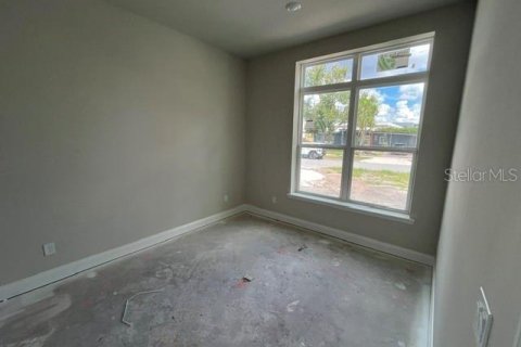 House in Orlando, Florida 5 bedrooms, 319.68 sq.m. № 2129060 - photo 16