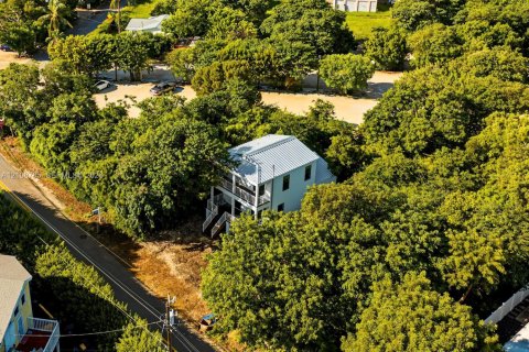 House in Key Largo, Florida 3 bedrooms № 2424681 - photo 29