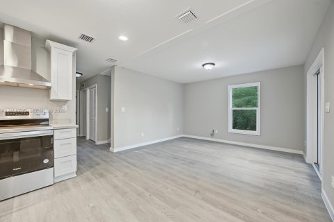 House in Key Largo, Florida 3 bedrooms № 2424681 - photo 9
