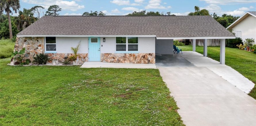 House in Port Charlotte, Florida 2 bedrooms, 95.13 sq.m. № 2284927