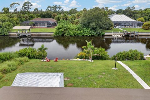 House in Port Charlotte, Florida 2 bedrooms, 95.13 sq.m. № 2284927 - photo 30