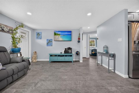 House in Port Charlotte, Florida 2 bedrooms, 95.13 sq.m. № 2284927 - photo 7