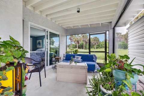 House in Port Charlotte, Florida 2 bedrooms, 95.13 sq.m. № 2284927 - photo 21